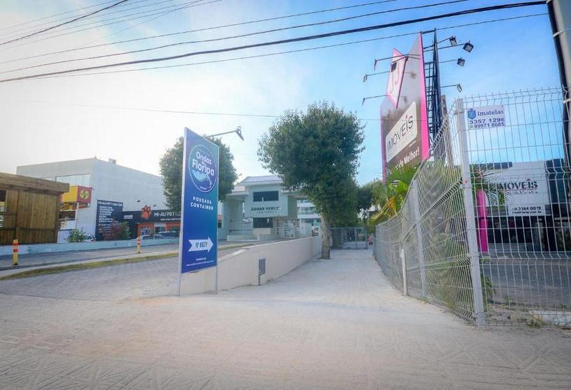 סטודיו סופריור, Pousada Ondas De Floripa