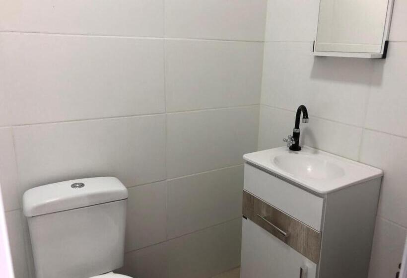 סטודיו משפחתי, Pousada Ondas De Floripa