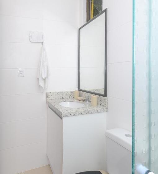 סטודיו סופריור, Pousada Ondas De Floripa