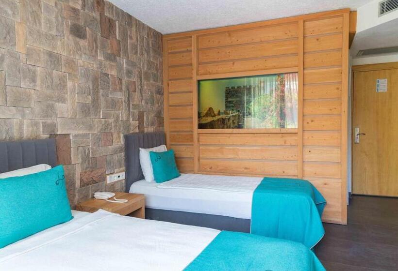 اتاق استاندارد با چشم‌انداز دریا, Herodot Beach Otel