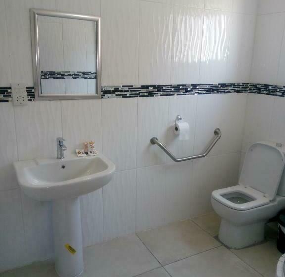 اتاق اکونومی, Eros Guest Inn