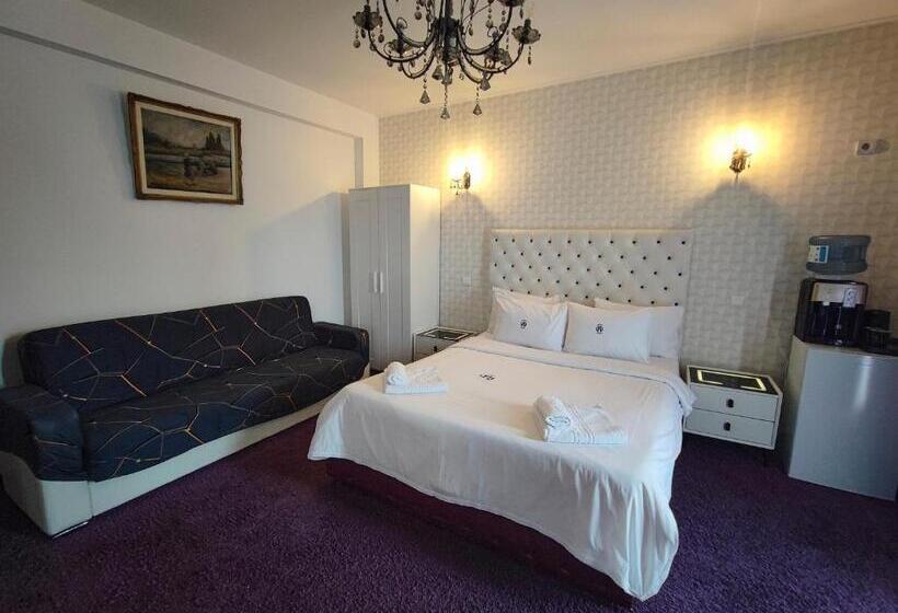 キングサイズベッドのスタンダードルーム, Iris Boutique