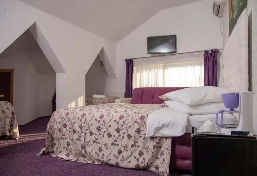 Pokój Rodzinny Superior, Iris Boutique