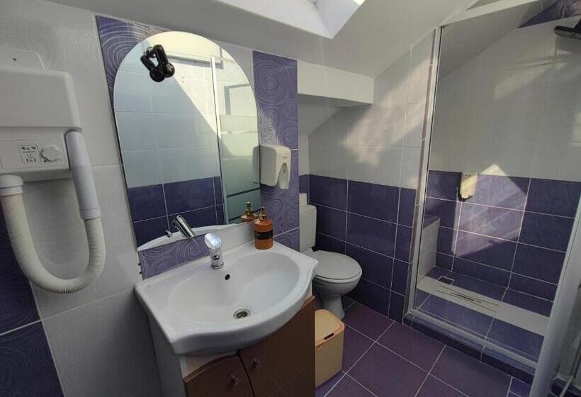 スーペリアールーム, Iris Boutique