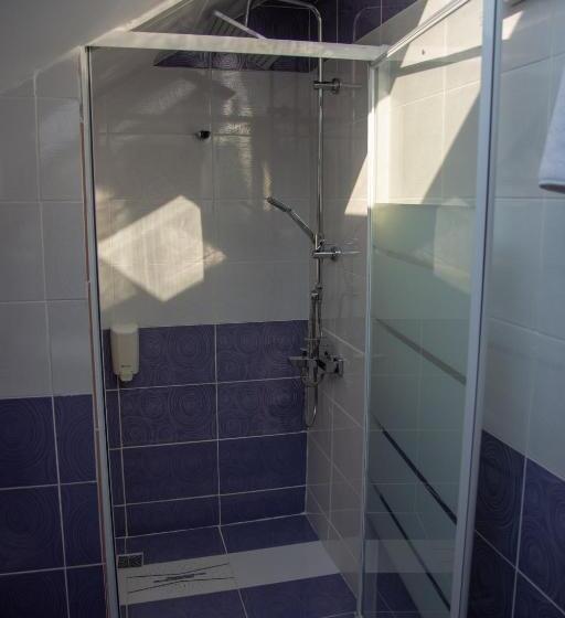 スーペリアールーム, Iris Boutique