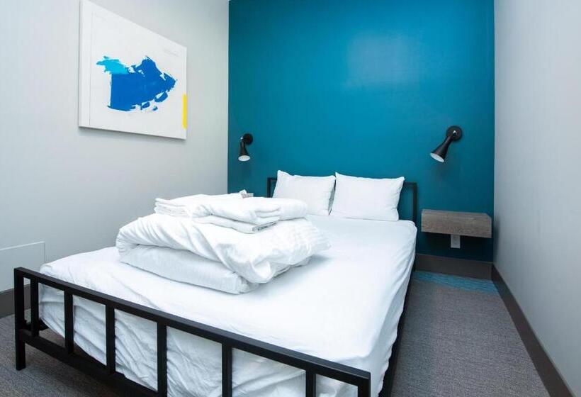 经济房, Nowhere Special Hostel