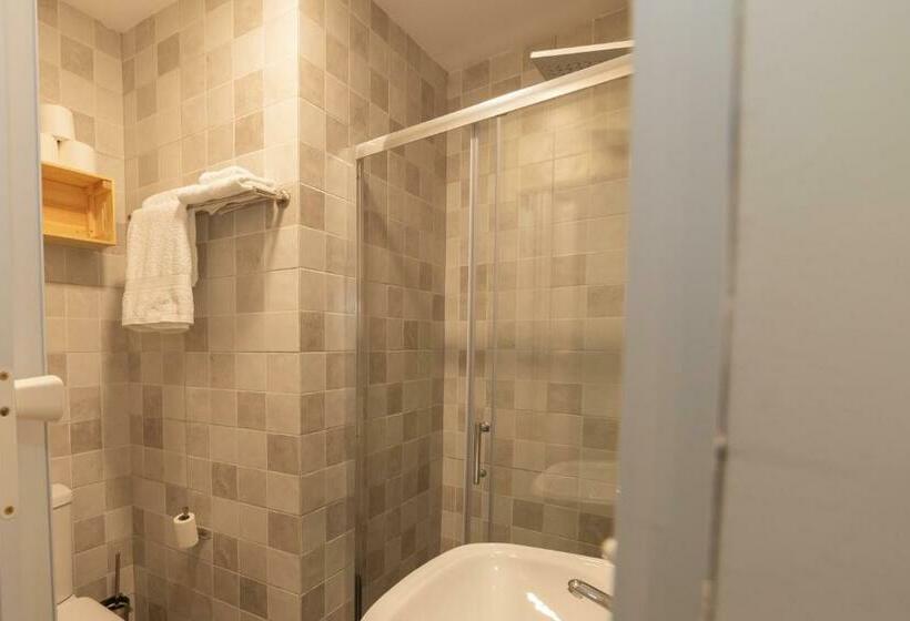 スタンダードルーム, Hostal Puente De Hierro