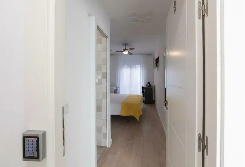 スーペリアールーム, Hostal Puente De Hierro