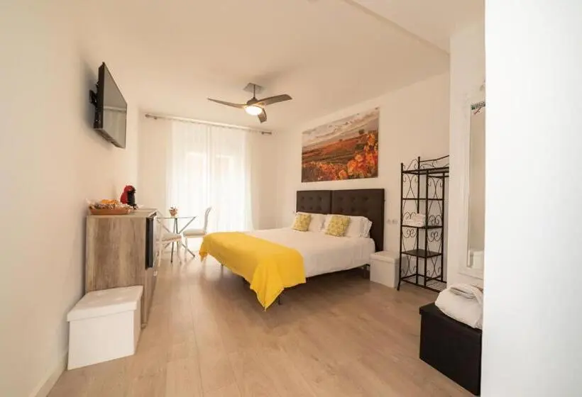 キングサイズベッドのデラックスルーム, Hostal Puente De Hierro