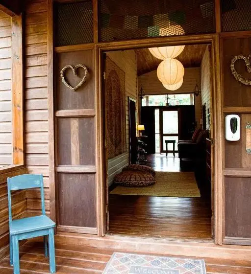 デラックスルーム, Sattva Land