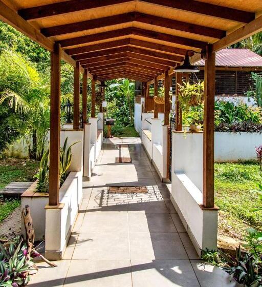 דירת חדר דלוקס, Sattva Land