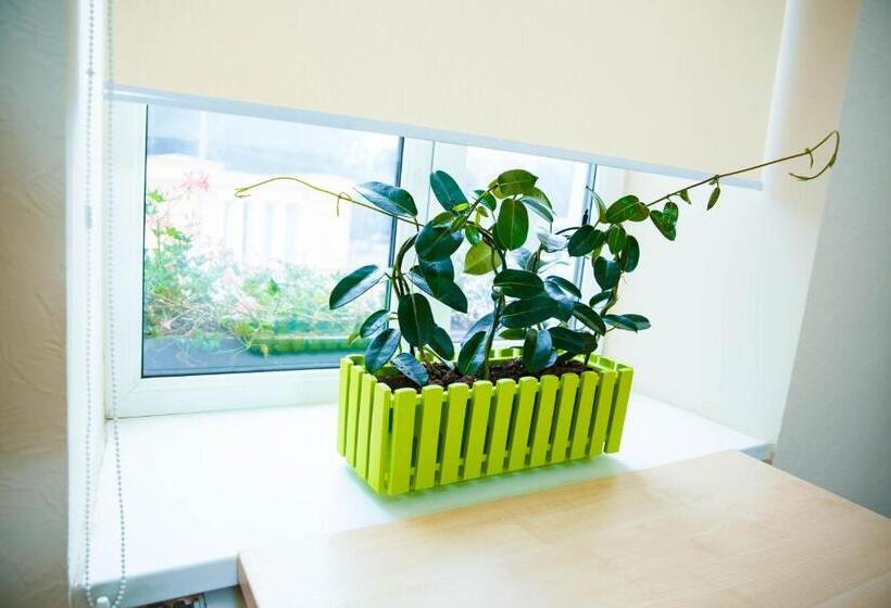 اتاق استاندارد با سرویس بهداشتی مشترک, Coin Apartments & Poshtel