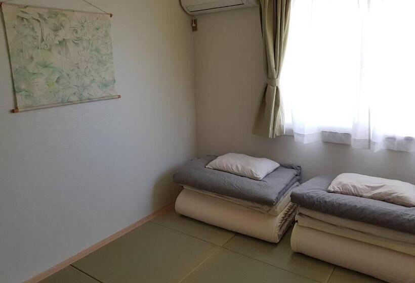 اتاق استاندارد با چشم‌انداز دریا, Sen Guesthouse