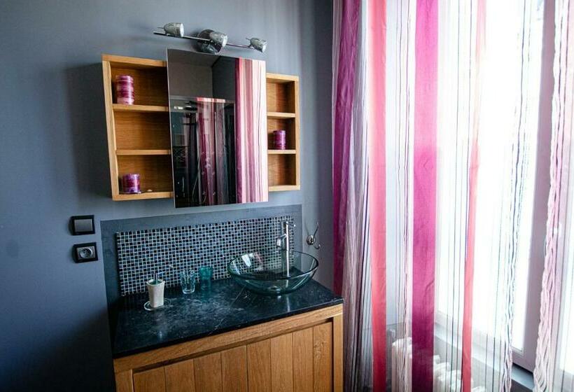 スタンダードルーム, Les Trois Fontaines