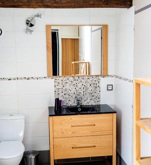 ファミリールーム, Les Trois Fontaines