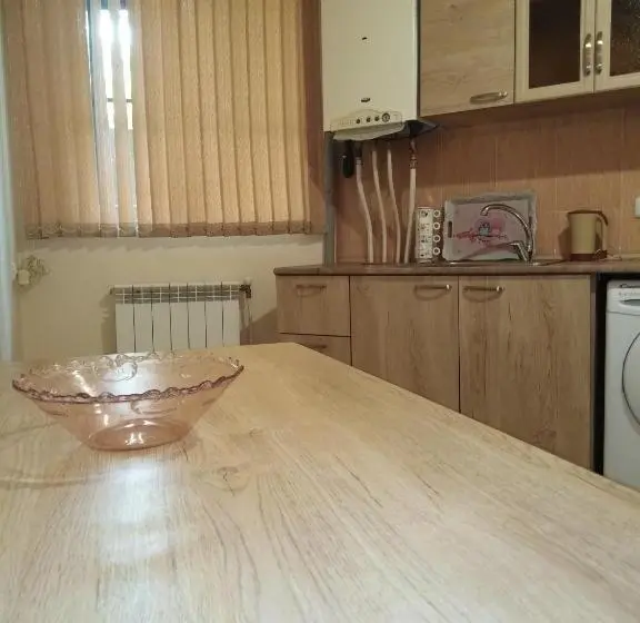 اتاق کلاسیک چهارنفره, Rest Guest House