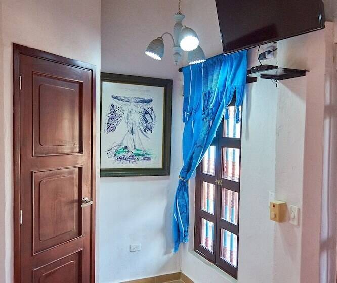 חדר סטנדרט, Cartagena Legends