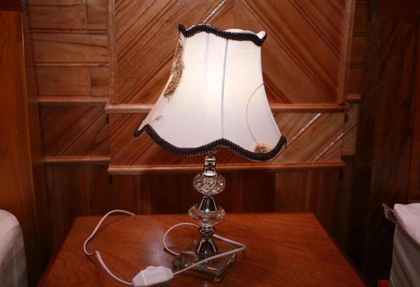 اتاق لوکس, Sky