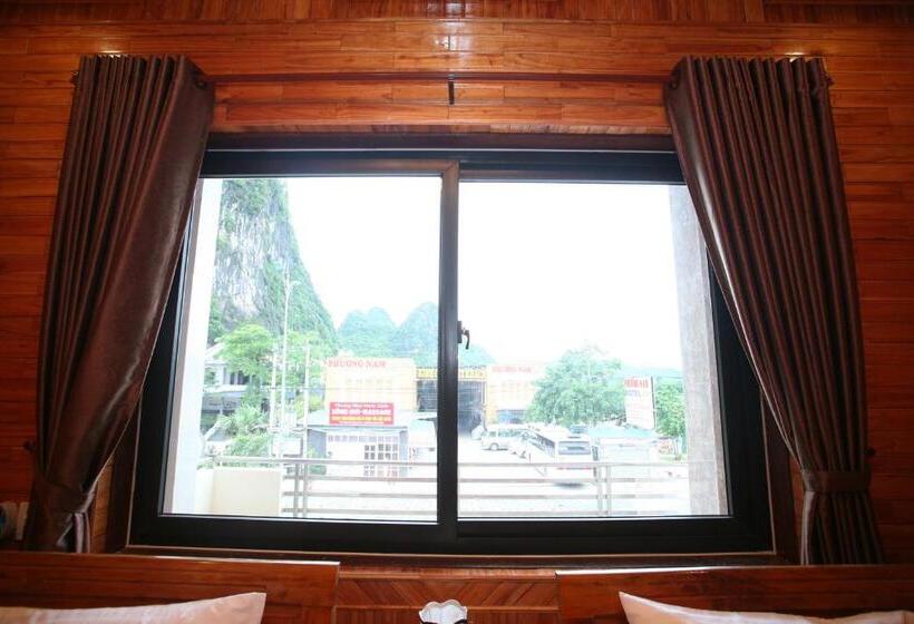 اتاق لوکس, Sky