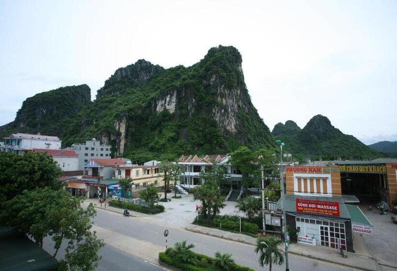 اتاق سوپریور با چشم‌انداز کوهستان, Sky