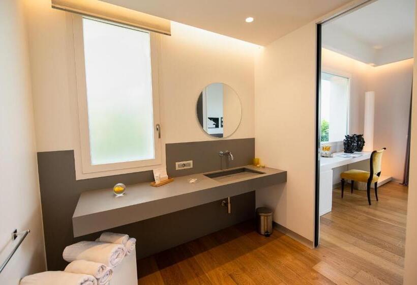 חדר סטנדרט נוף לים עם מרפסת, Unìco Boutique Hotel D Arte