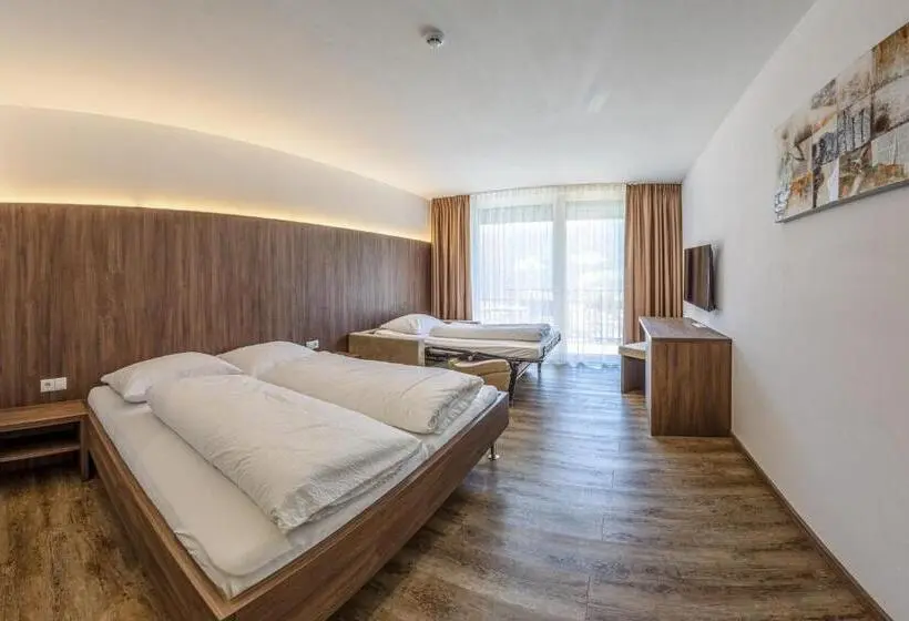 Deluxe-huone Parveke, Gasthof Falkenstein