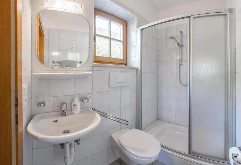 Economy-huone, Gasthof Falkenstein