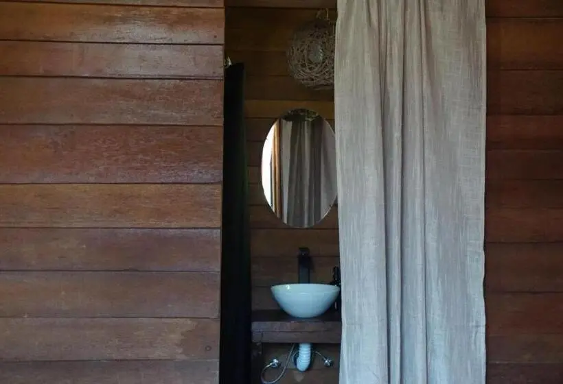 اتاق استاندارد, Mapache Hostel & Camping