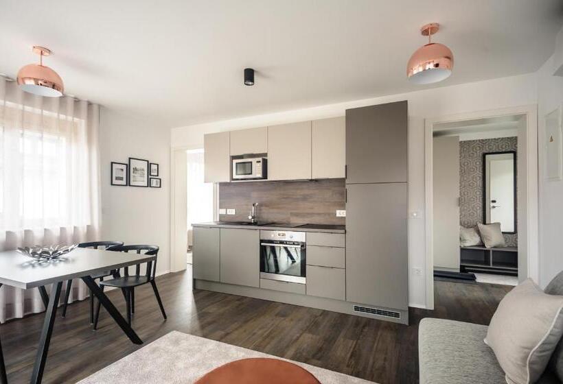 آپارتمان 2 خوابه, Apartments Villa Tatiana