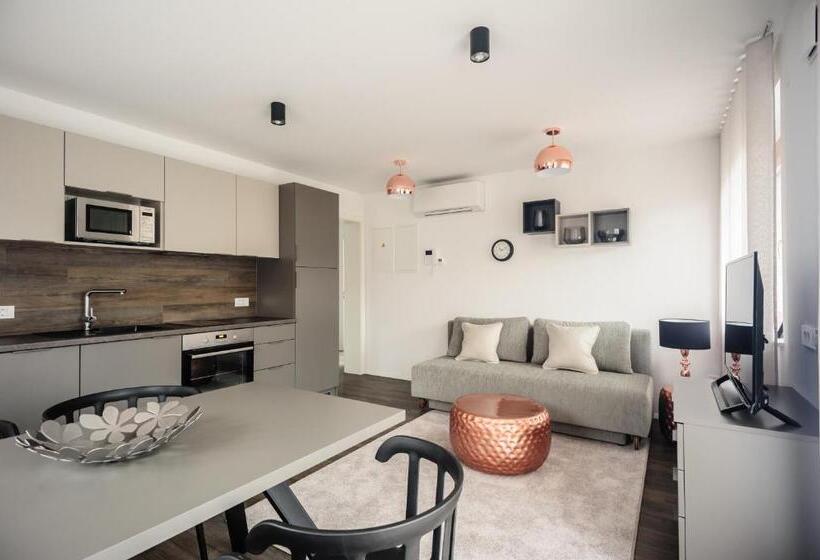 آپارتمان 2 خوابه, Apartments Villa Tatiana