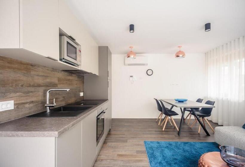 آپارتمان 1 خوابه همکف, Apartments Villa Tatiana