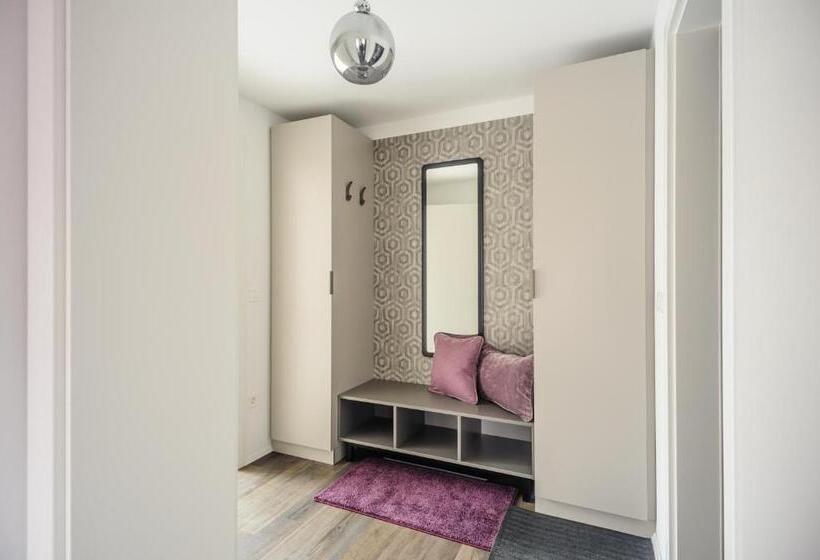 آپارتمان 1 خوابه با بالکن, Apartments Villa Tatiana