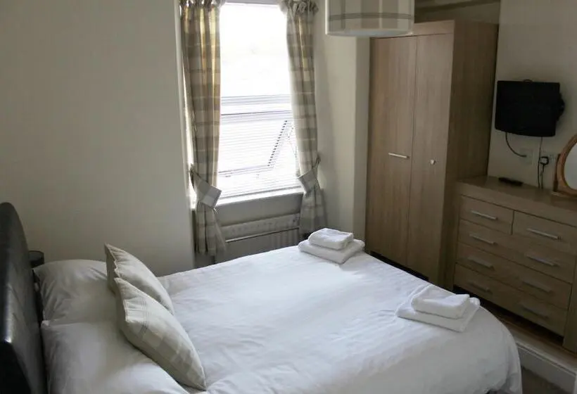 اتاق استاندارد, Brook House ― Free On Site Car Park