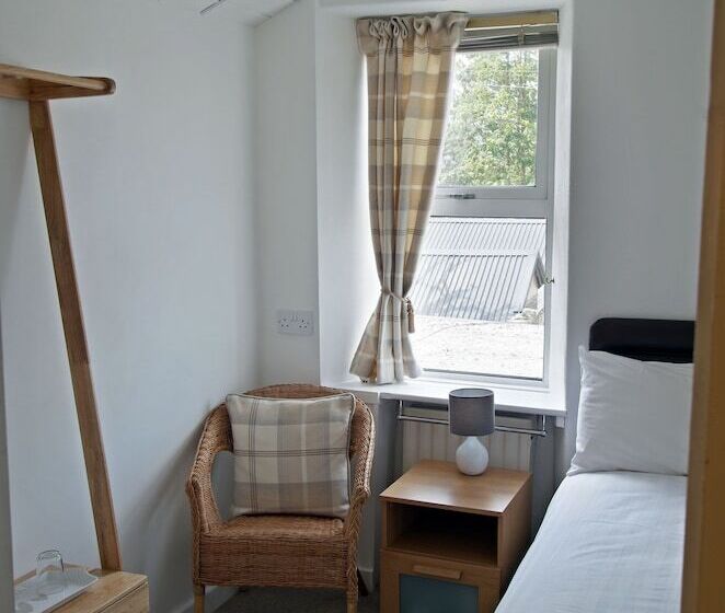 חדר סטנדרט יחיד, Brook House ― Free On Site Car Park