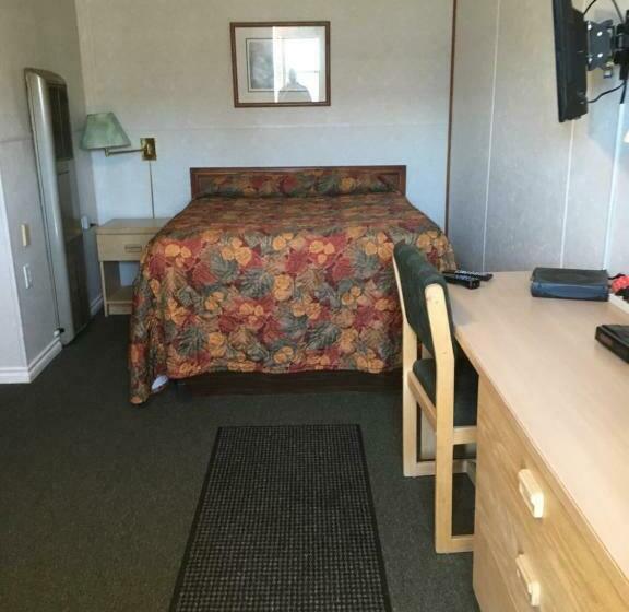 חדר דלוקס, Winkys Motel