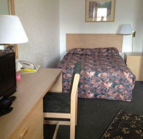 חדר דלוקס, Winkys Motel