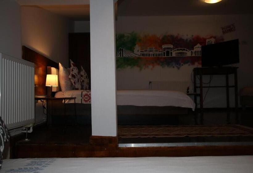 اتاق خانوادگی, B&b Duo Caffe Baneasa