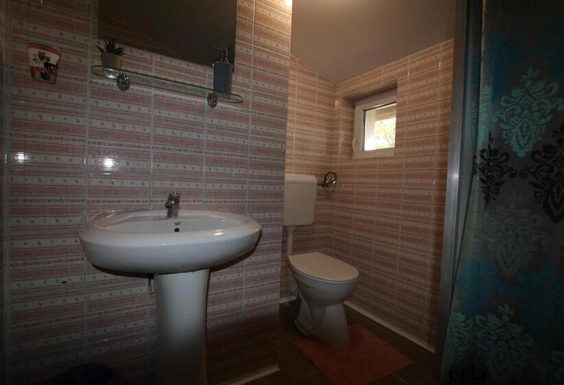 اتاق استاندارد, B&b Duo Caffe Baneasa