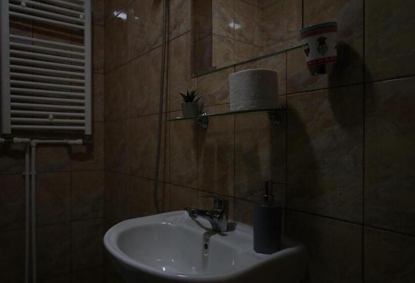 اتاق خانوادگی, B&b Duo Caffe Baneasa