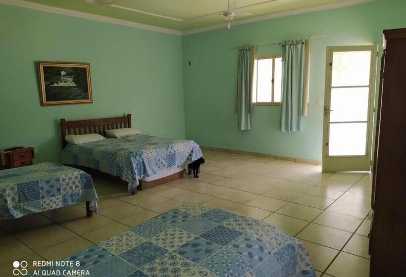 디럭스 패밀리 룸, Encantu's Flats