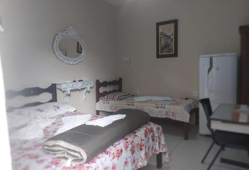 이코노미 싱글 룸, Encantu's Flats