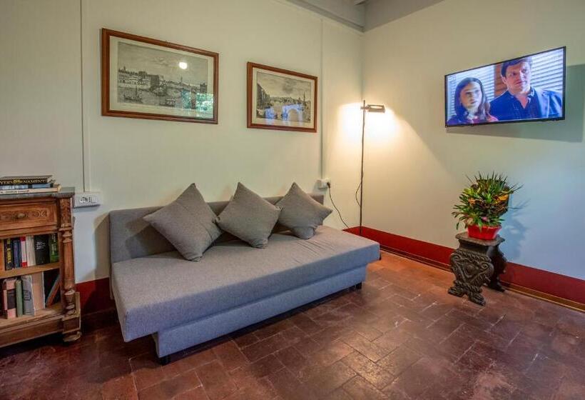سوییت خانوادگی, Agriturismo Villa Cavallini