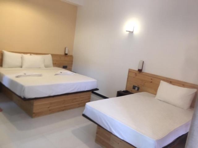 חדר סטנדרט לשלושה עם נוף לבריכה, Bella Vista