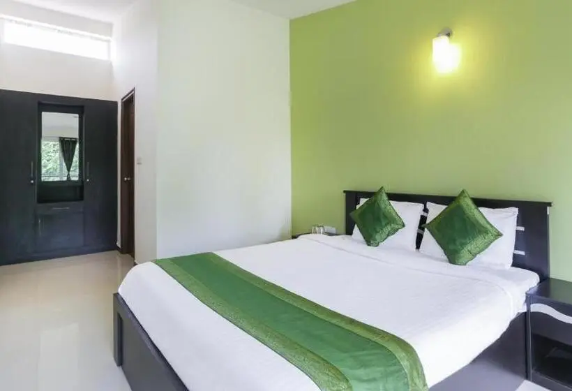 スーペリアールーム, Treebo Laa Gardenia Resort, Yelagiri