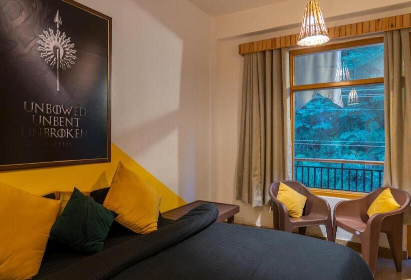 スタンダードルーム, Whoopers Hostel Kasol