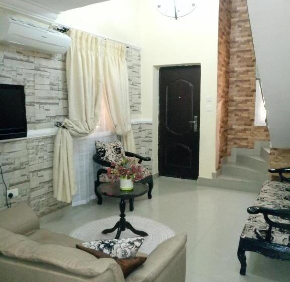 بانگلوی استاندارد 2 خوابه, Kh Lodge Abuja