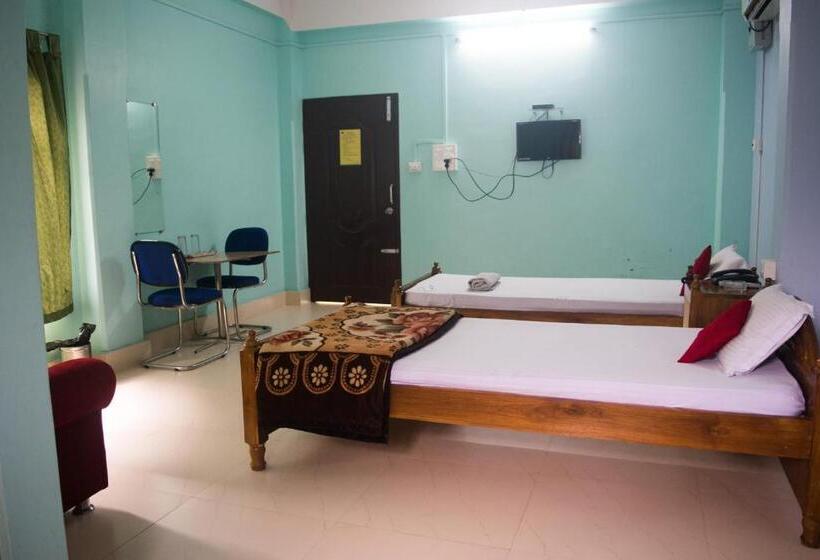 غرفة قياسية سرير كينج, Sewak Lodge