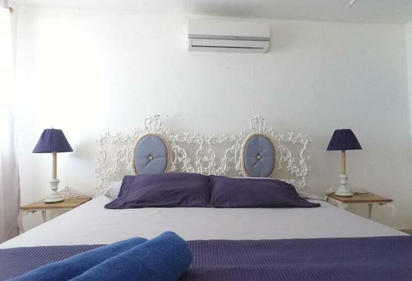 חדר סטנדרט לשלושה, Casa Greca