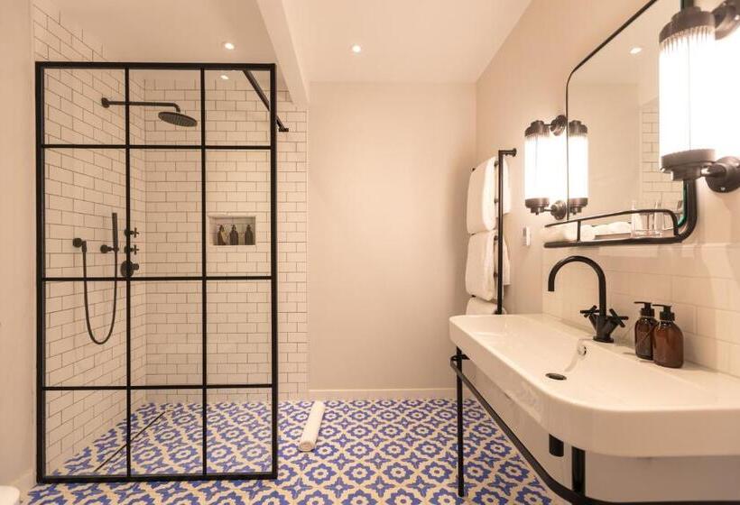 Deluxe Zimmer, Mas Du Brulat