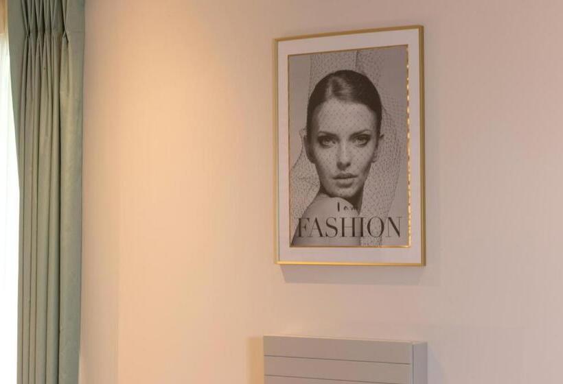 Deluxe Zimmer, Mas Du Brulat